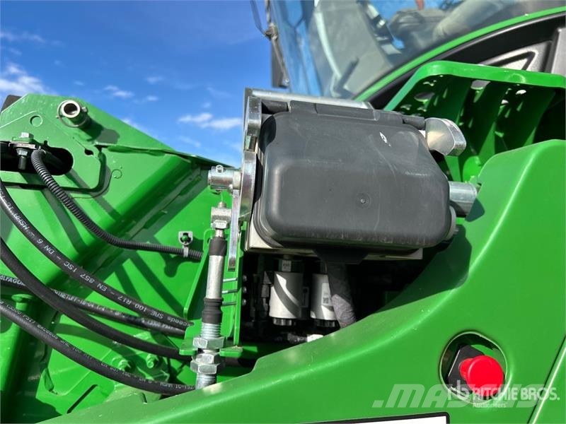 John Deere X9 1100 4x4 Signature Edition Combine Harvester Kombajni