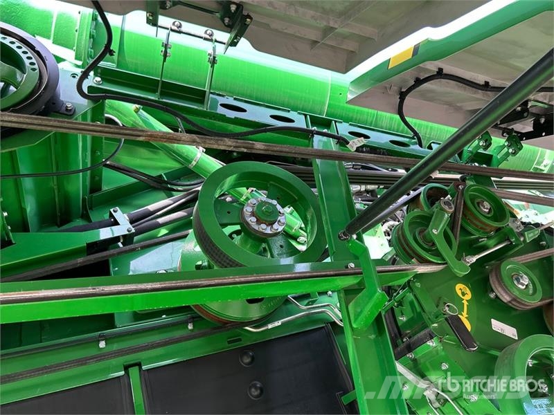 John Deere X9 1100 4x4 Signature Edition Combine Harvester Kombajni