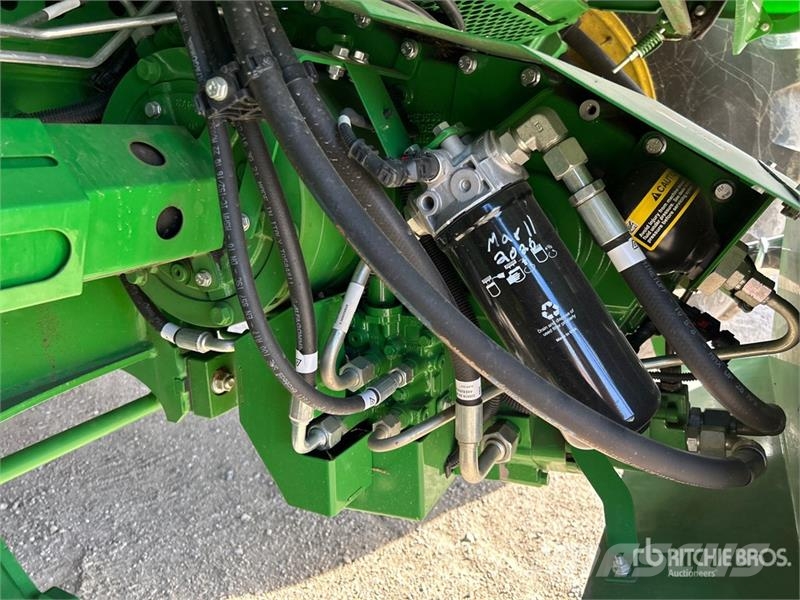 John Deere X9 1100 4x4 Signature Edition Combine Harvester Kombajni