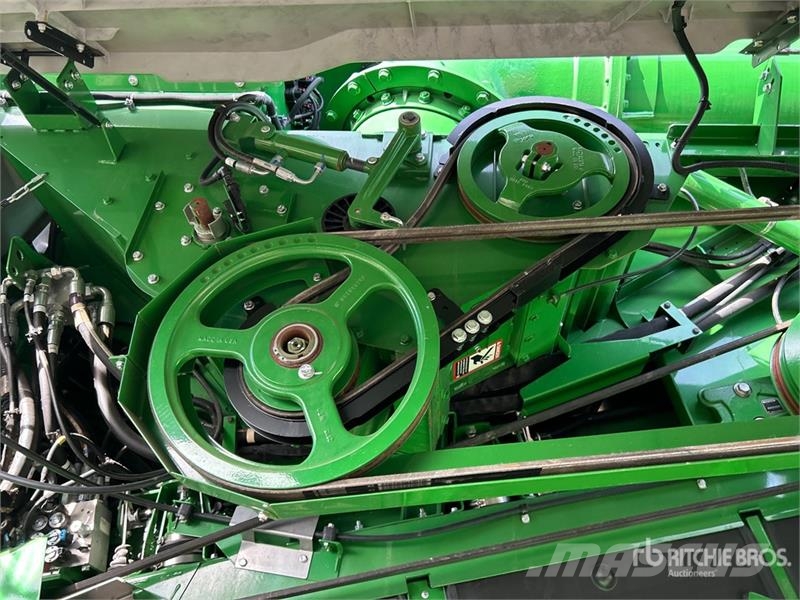 John Deere X9 1100 4x4 Signature Edition Combine Harvester Kombajni