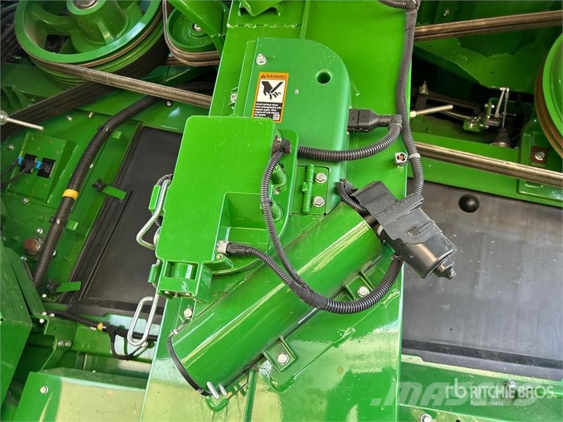 John Deere X9 1100 4x4 Signature Edition Combine Harvester Kombajni