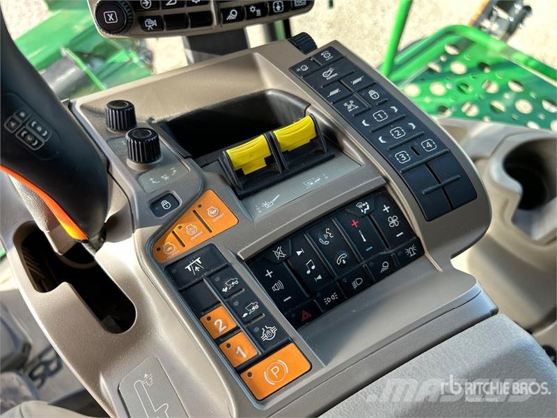 John Deere X9 1100 4x4 Signature Edition Combine Harvester Kombajni