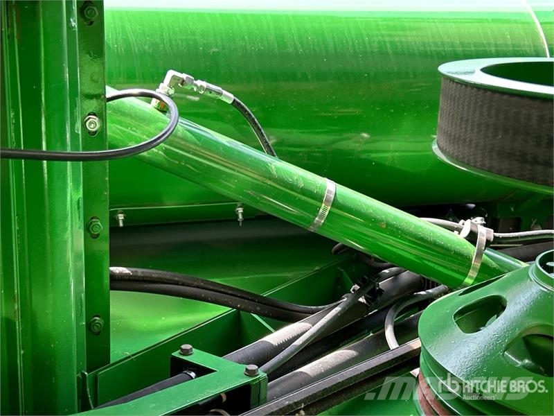 John Deere X9 1100 4x4 Signature Edition Combine Harvester Kombajni