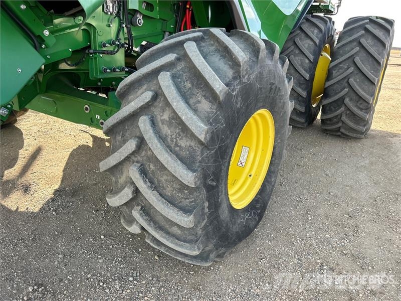 John Deere X9 1100 4x4 Signature Edition Combine Harvester Kombajni