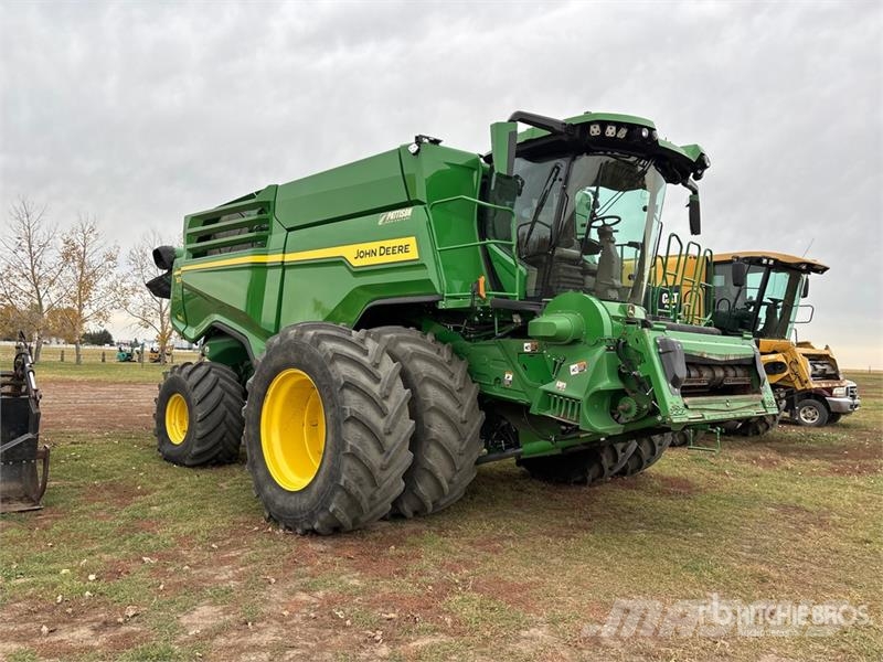 John Deere X9 1100 Combine Harvester Kombájnok