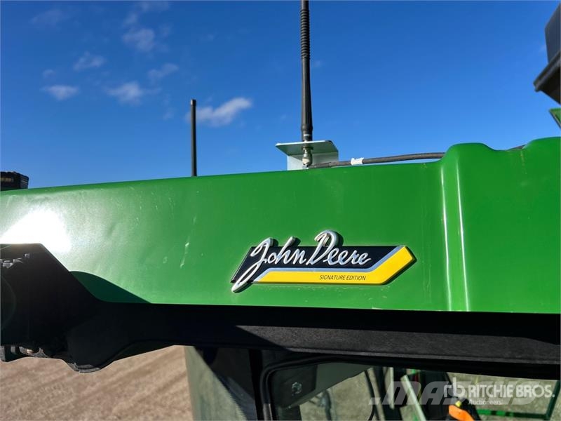 John Deere X9 1100 Signature Edition Combine Harvester Kombajny zbożowe