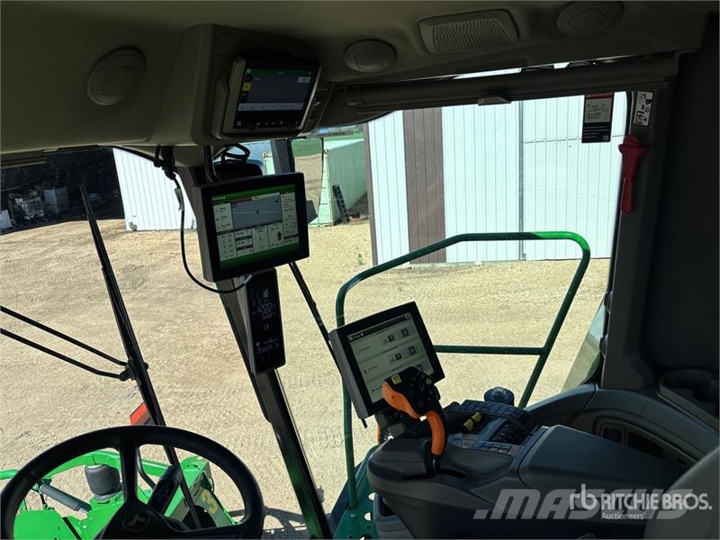 John Deere X9 1100 Signature Edition Combine Harvester Mietitrebbiatrici