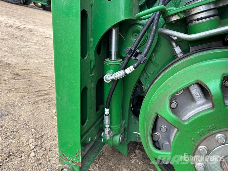 John Deere X9 1100 Signature Edition Combine Harvester Mietitrebbiatrici