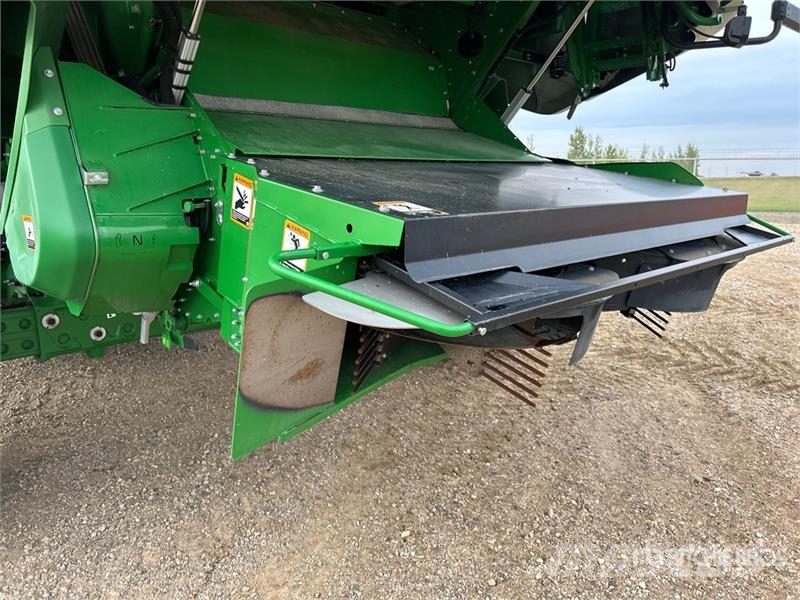John Deere X9 1100 Signature Edition Combine Harvester Kombajny zbożowe