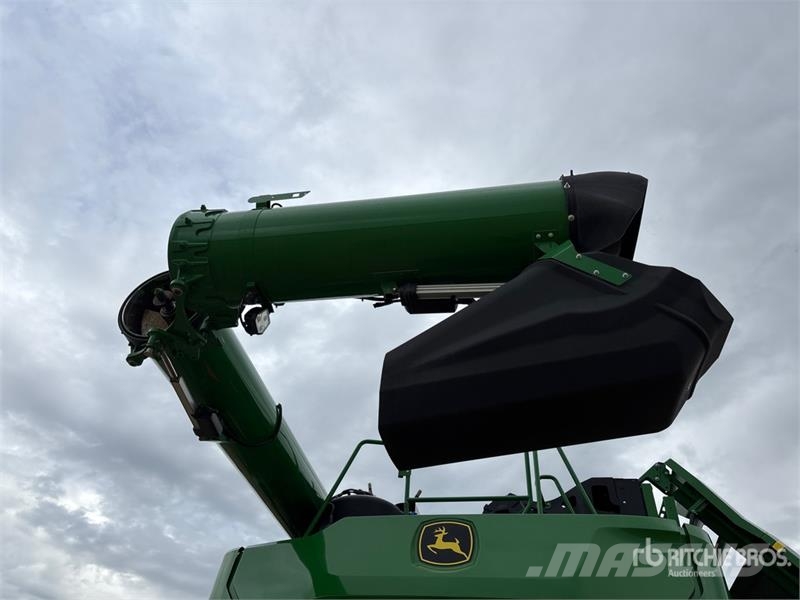 John Deere X9 1100 Signature Edition Combine Harvester Kombinované zberacie stroje