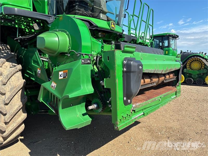 John Deere X9 1100 Signature Edition Combine Harvester Mietitrebbiatrici