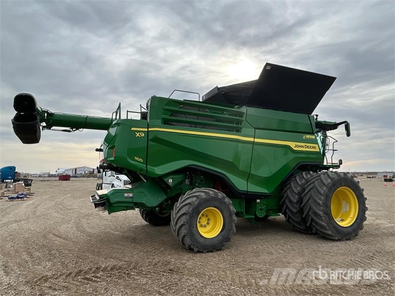John Deere X9 1100 Signature Edition Combine Harvester Kombajny zbożowe