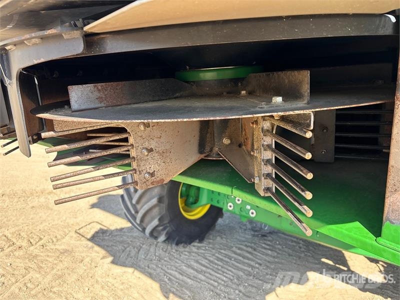 John Deere X9 1100 Signature Edition Combine Harvester Teraviljakombainid