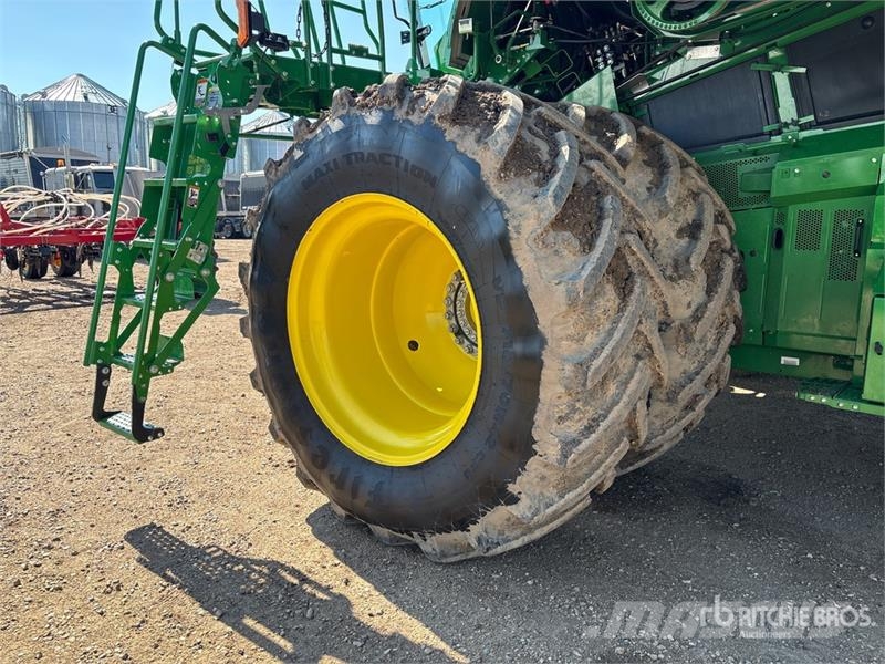 John Deere X9 1100 Signature Edition Combine Harvester Mietitrebbiatrici