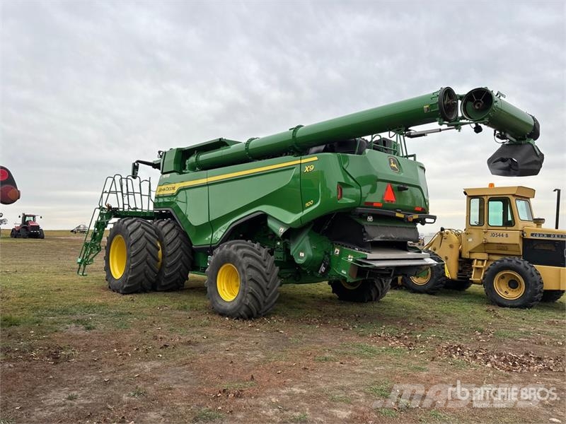 John Deere X9 1100 Signature Edition Combine Harvester Mähdrescher