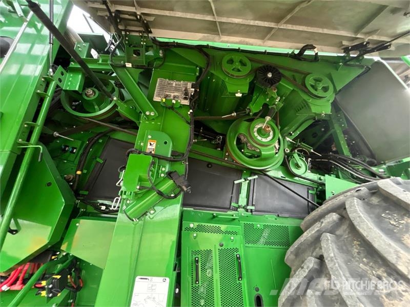 John Deere X9 1100 Signature Edition Combine Harvester Kombajny zbożowe