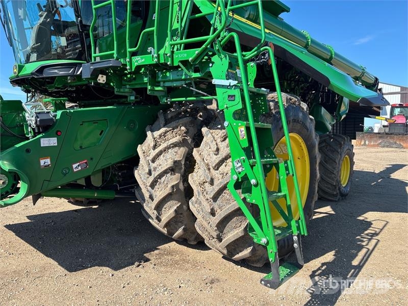 John Deere X9 1100 Signature Edition Combine Harvester Mietitrebbiatrici