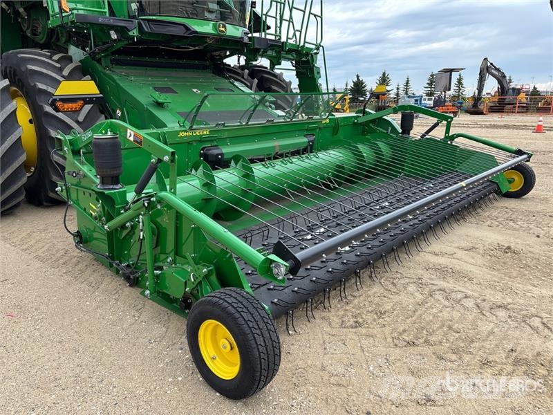 John Deere X9 1100 Signature Edition Combine Harvester Kombinované zberacie stroje