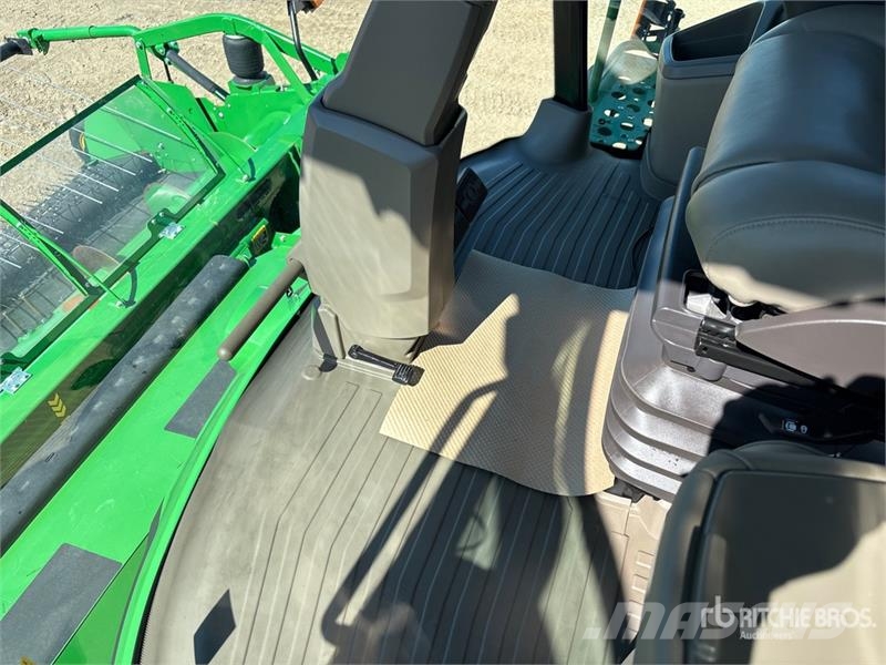 John Deere X9 1100 Signature Edition Combine Harvester Mietitrebbiatrici