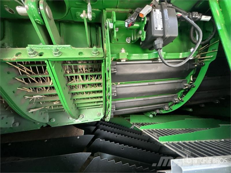 John Deere X9 1100 Signature Edition Combine Harvester Kombajny zbożowe