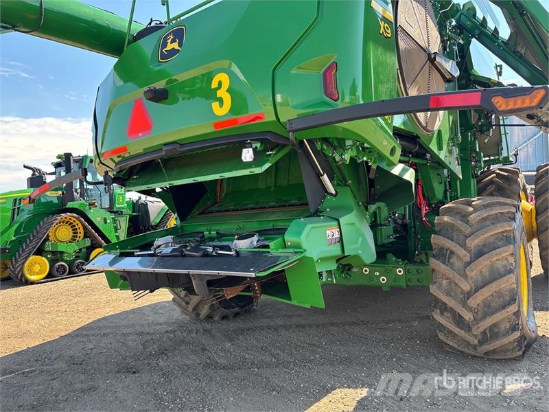 John Deere X9 1100 Signature Edition Combine Harvester Mietitrebbiatrici