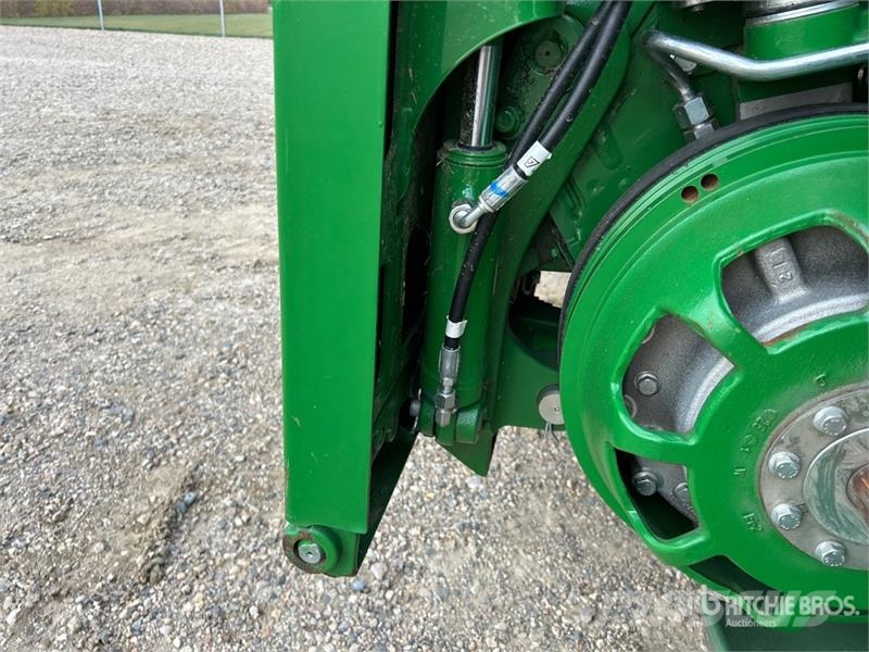 John Deere X9 1100 Signature Edition Combine Harvester Kombajny zbożowe