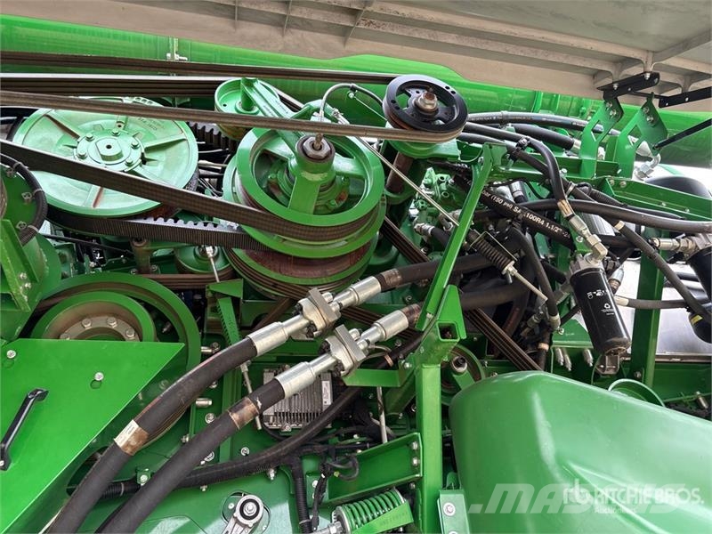 John Deere X9 1100 Signature Edition Combine Harvester Kombinované zberacie stroje