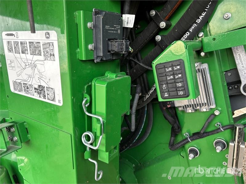 John Deere X9 1100 Signature Edition Combine Harvester Kombajny zbożowe
