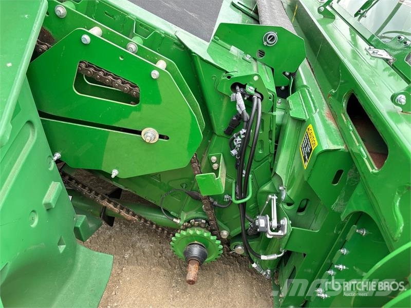 John Deere X9 1100 Signature Edition Combine Harvester Kombinované zberacie stroje