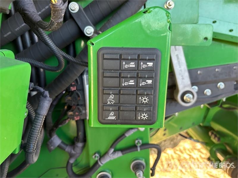 John Deere X9 1100 Signature Edition Combine Harvester Teraviljakombainid