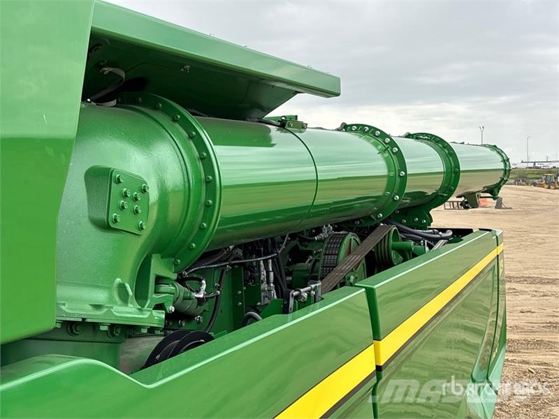 John Deere X9 1100 Signature Edition Combine Harvester Kombinované zberacie stroje