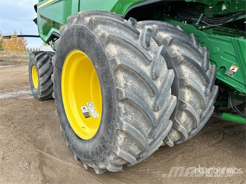 John Deere X9 1100 Signature Edition Combine Harvester Kombajny zbożowe
