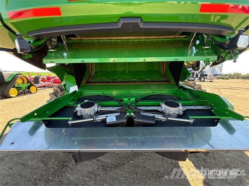 John Deere X9 1100 Signature Edition Combine Harvester Mietitrebbiatrici