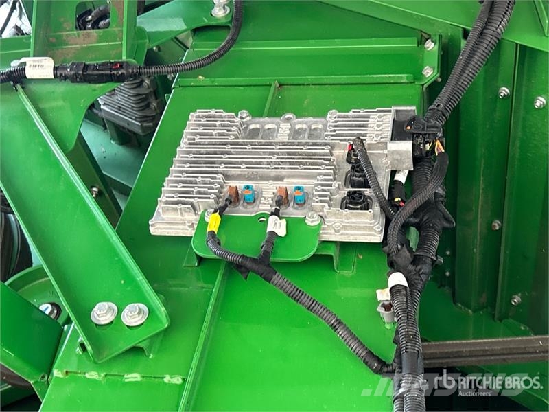 John Deere X9 1100 Signature Edition Combine Harvester Kombajny zbożowe