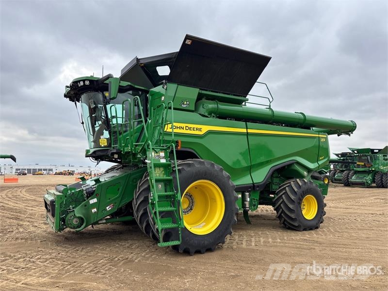 John Deere X9 1100 Signature Edition Combine Harvester Mietitrebbiatrici