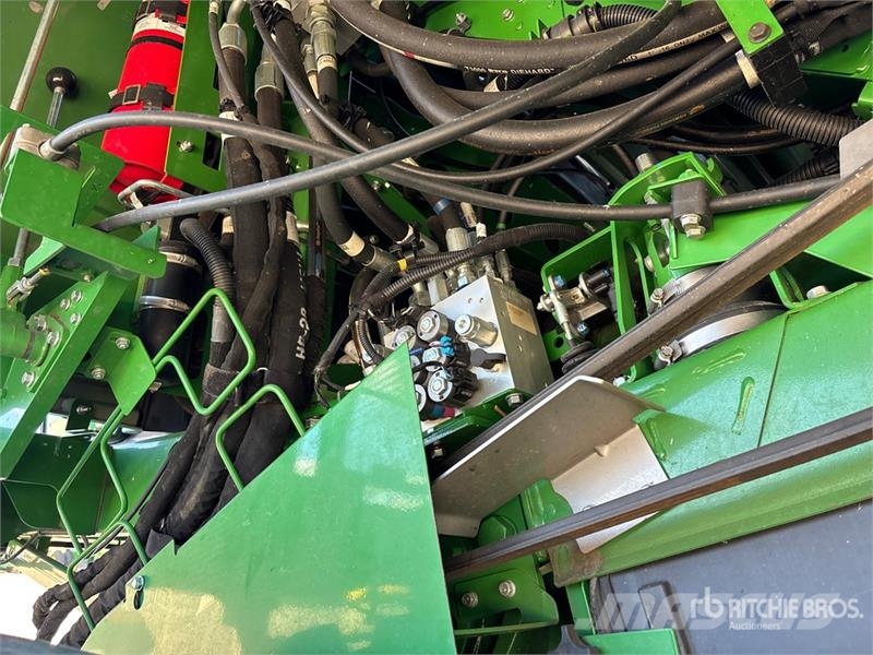 John Deere X9 1100 Signature Edition Combine Harvester Teraviljakombainid