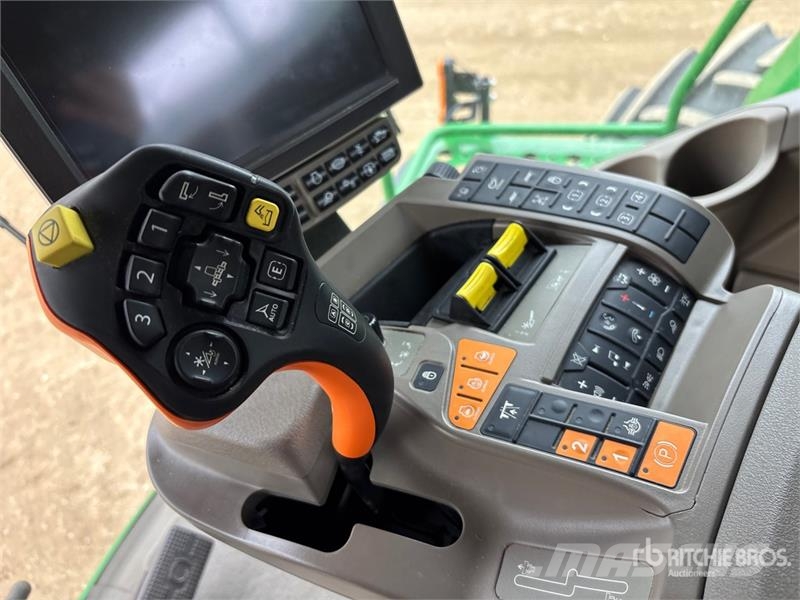 John Deere X9 1100 Signature Edition Combine Harvester Mietitrebbiatrici