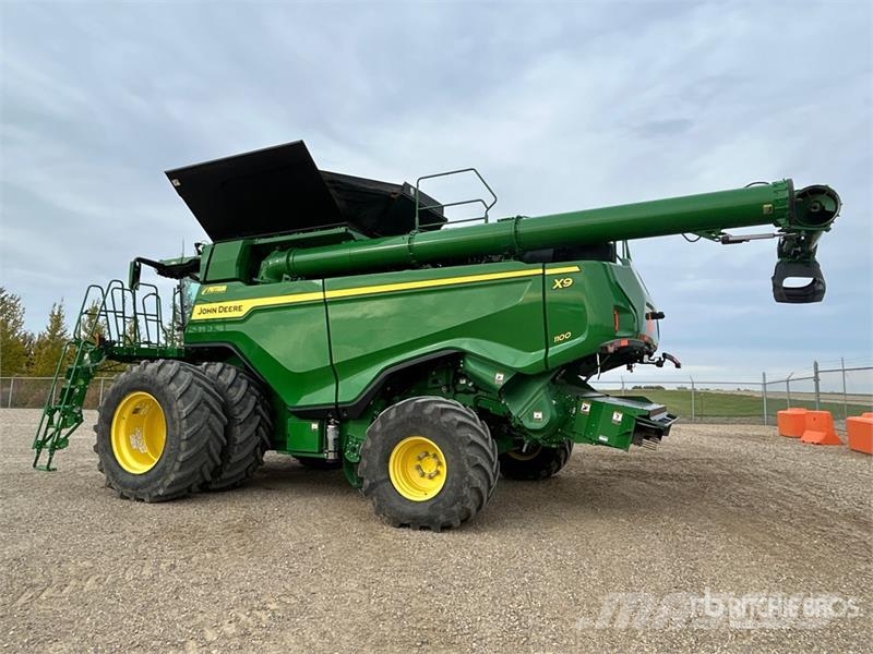 John Deere X9 1100 Signature Edition Combine Harvester Kombajny zbożowe