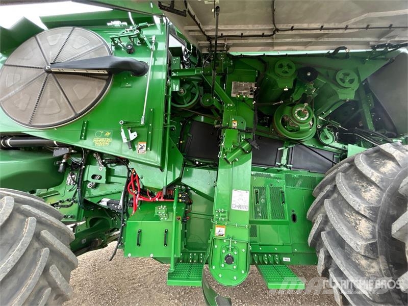 John Deere X9 1100 Signature Edition Combine Harvester Kombajny zbożowe