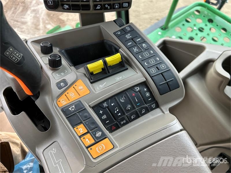John Deere X9 1100 Signature Edition Combine Harvester Kombajny zbożowe