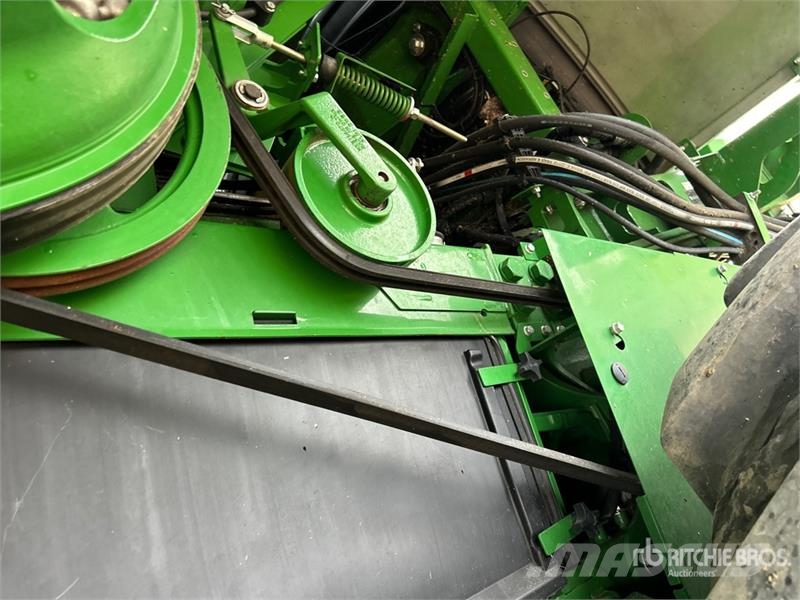John Deere X9 1100 Signature Edition Combine Harvester Kombajny zbożowe