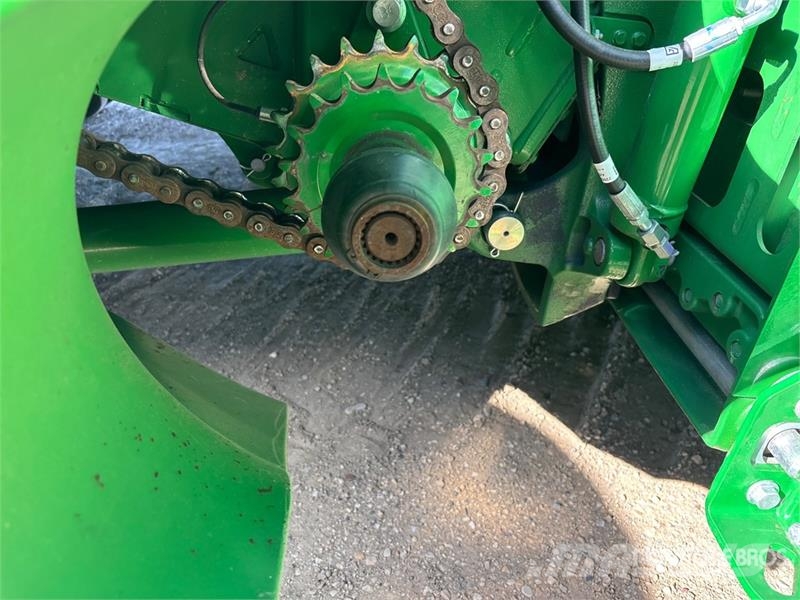 John Deere X9 1100 Signature Edition Combine Harvester Teraviljakombainid