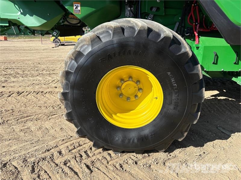 John Deere X9 1100 Signature Edition Combine Harvester Teraviljakombainid