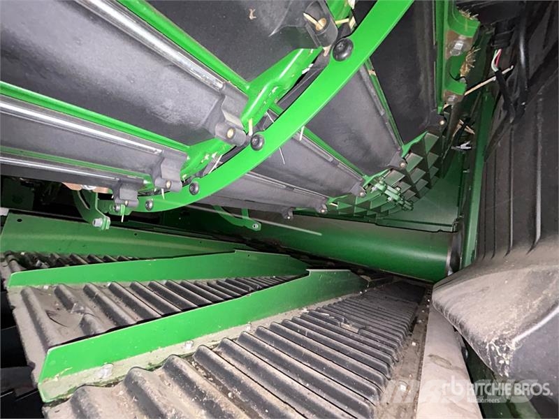 John Deere X9 1100 Signature Edition Combine Harvester Kombajny zbożowe