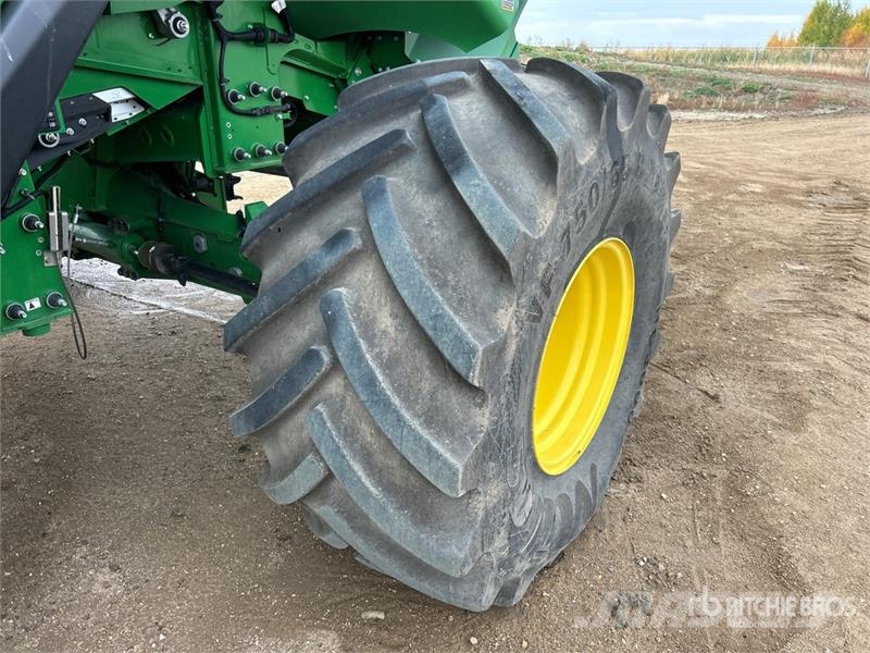 John Deere X9 1100 Signature Edition Combine Harvester Kombajny zbożowe