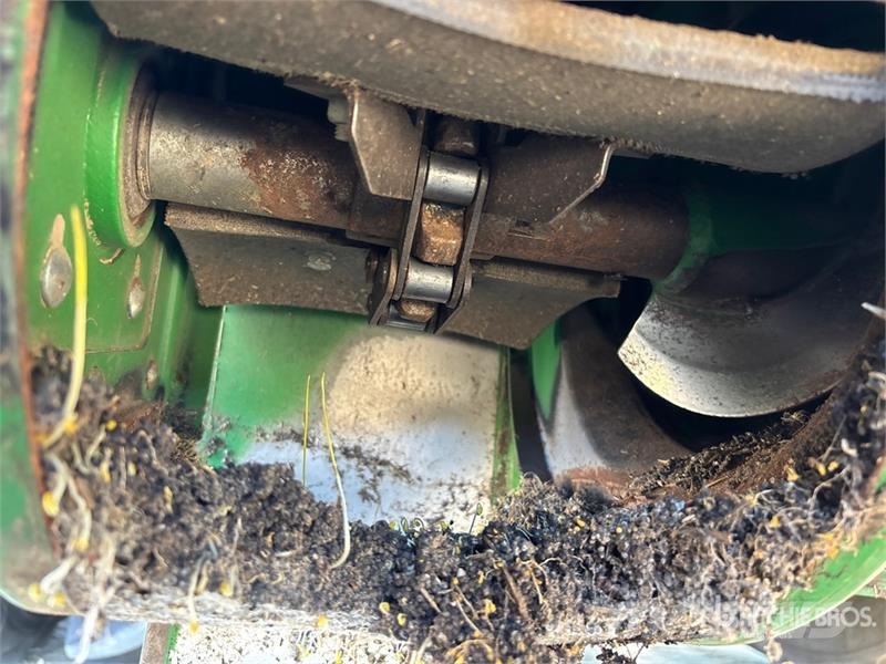John Deere X9 1100 Signature Edition Combine Harvester Teraviljakombainid