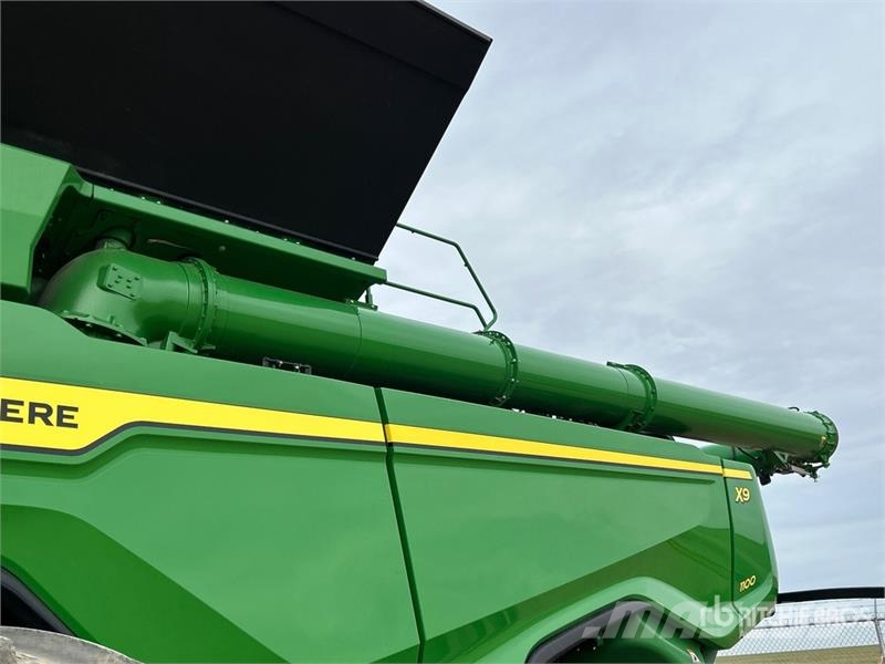John Deere X9 1100 Signature Edition Combine Harvester Kombajny zbożowe