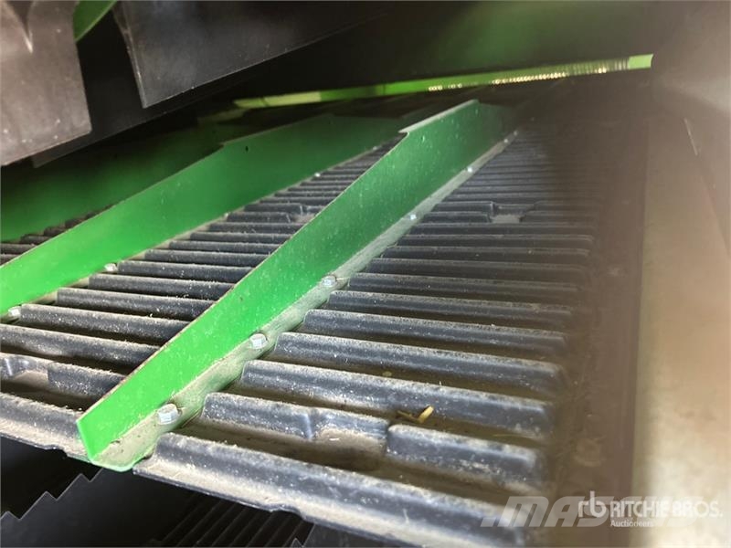 John Deere X91000 4x4 Signature Edition Combine Harvester حصادات