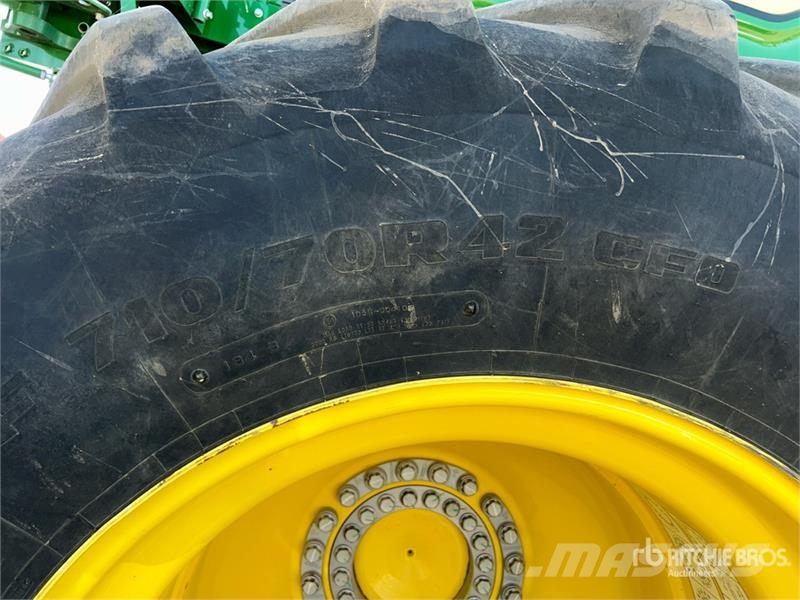 John Deere X91000 4x4 Signature Edition Combine Harvester حصادات