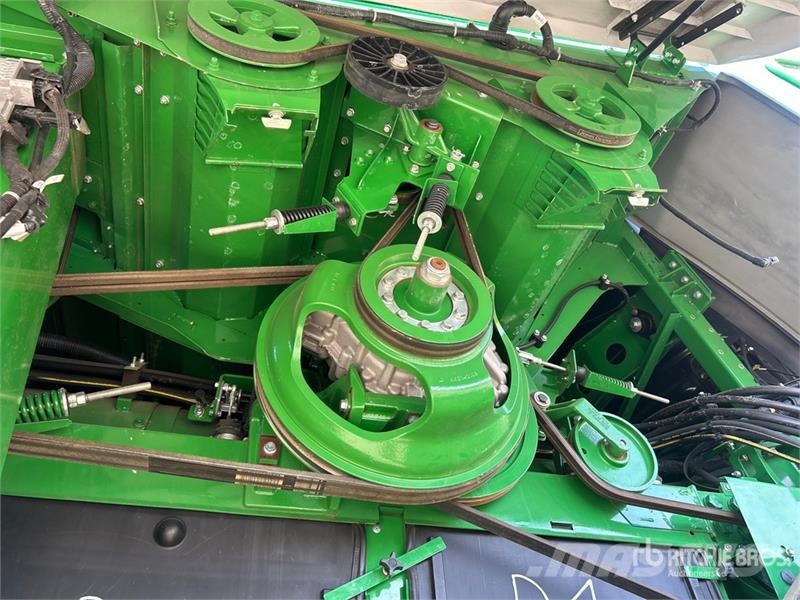 John Deere X91000 4x4 Signature Edition Combine Harvester حصادات